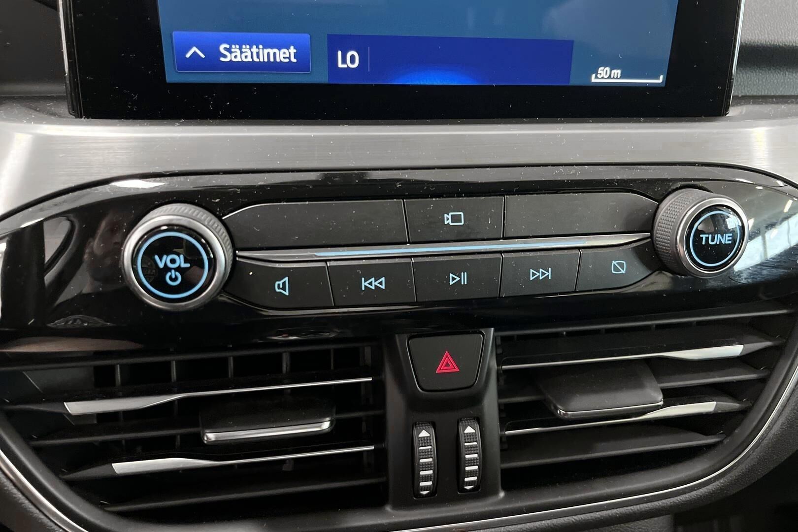 Ford Kuga iso kuva 16