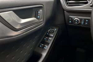 Ford Kuga esikatselu 21