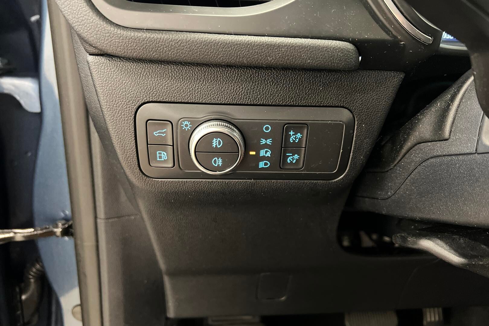 Ford Kuga iso kuva 22