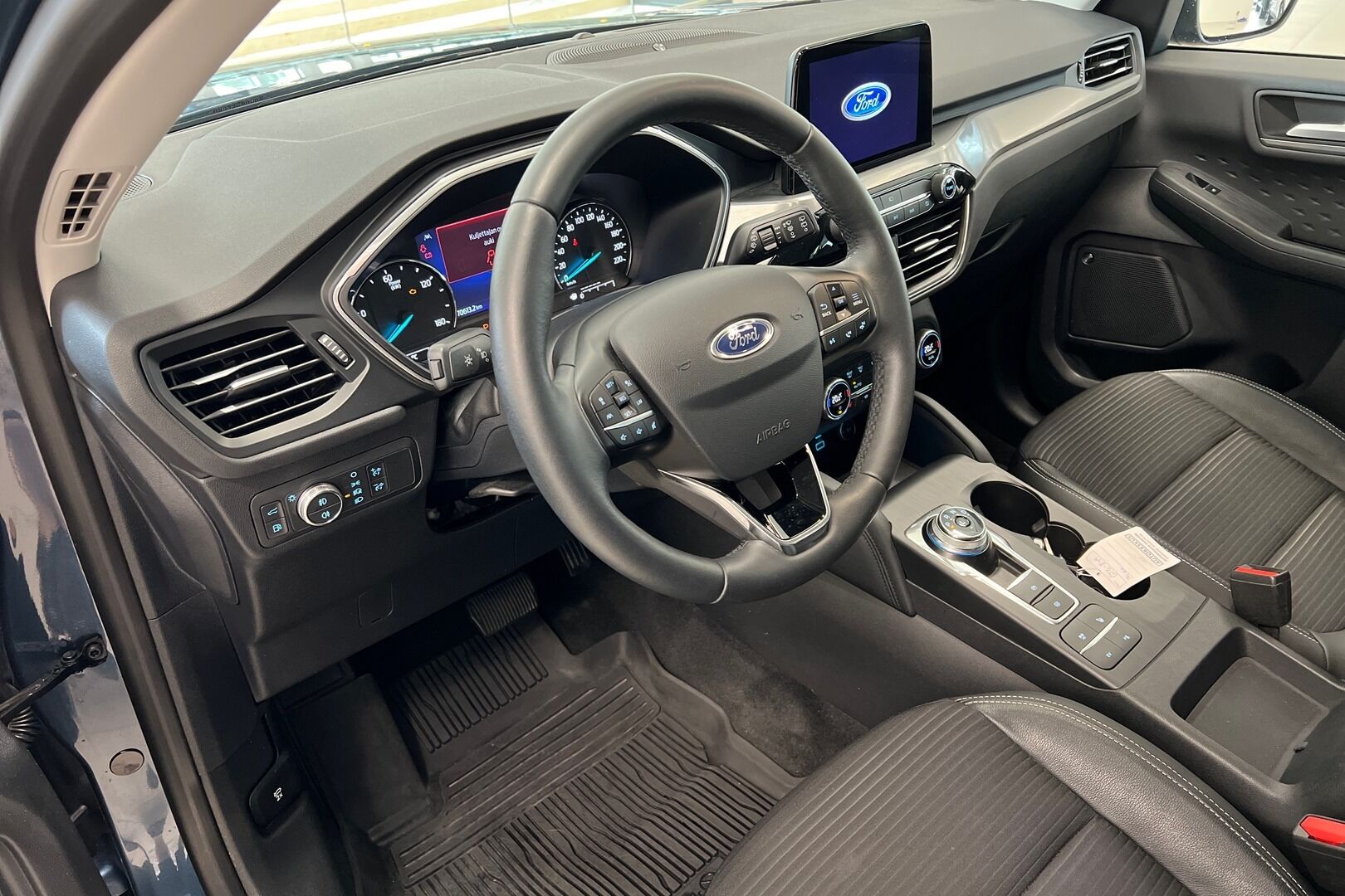 Ford Kuga iso kuva 7