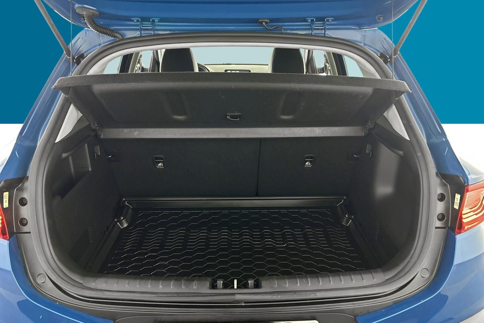 Kia Stonic iso kuva 10