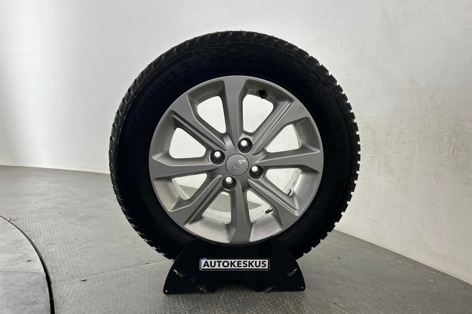 Kia Stonic iso kuva 11