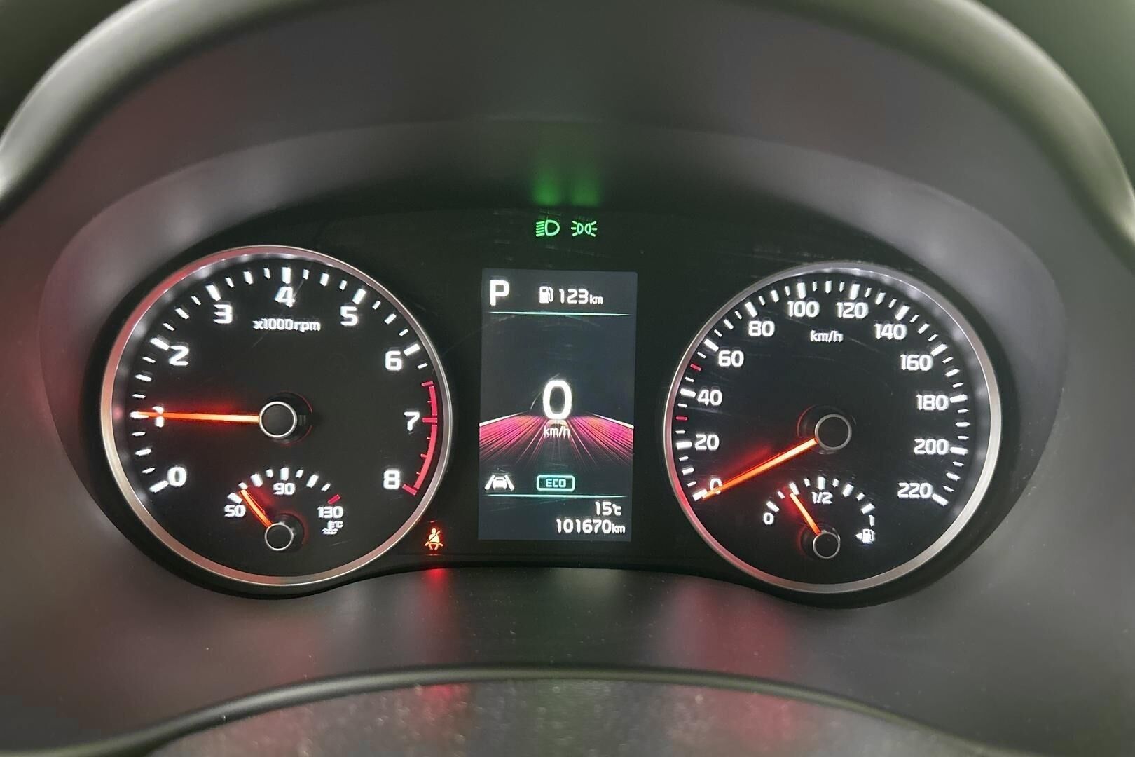 Kia Stonic iso kuva 22