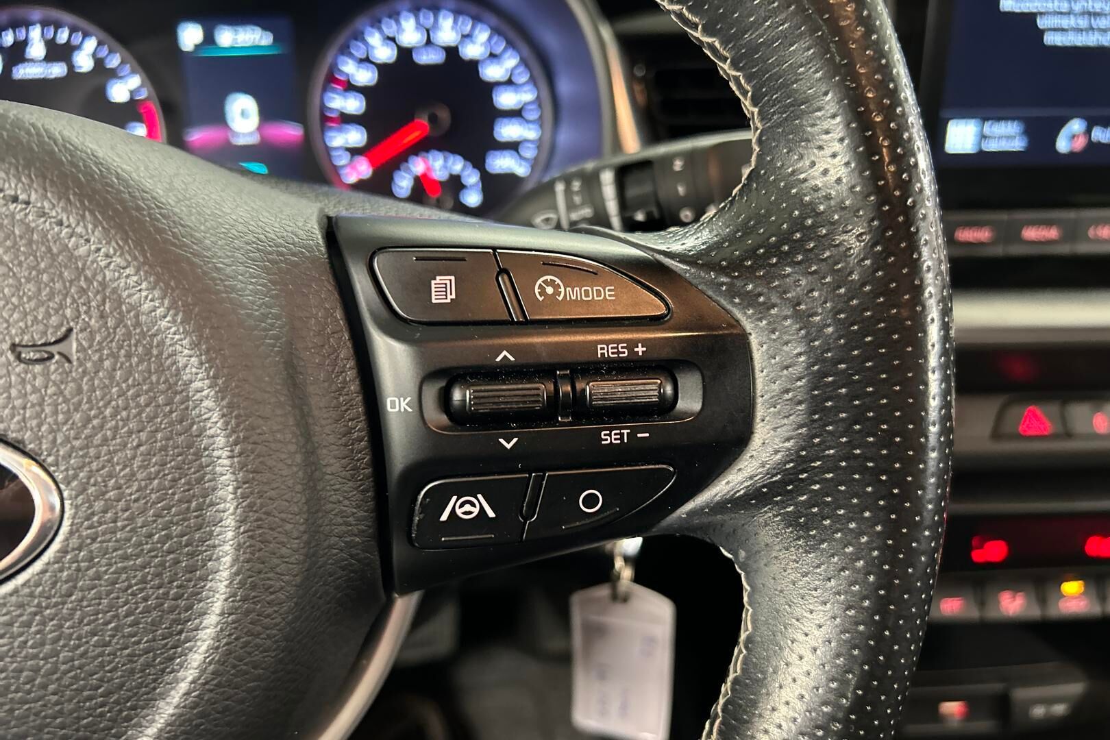 Kia Stonic iso kuva 12