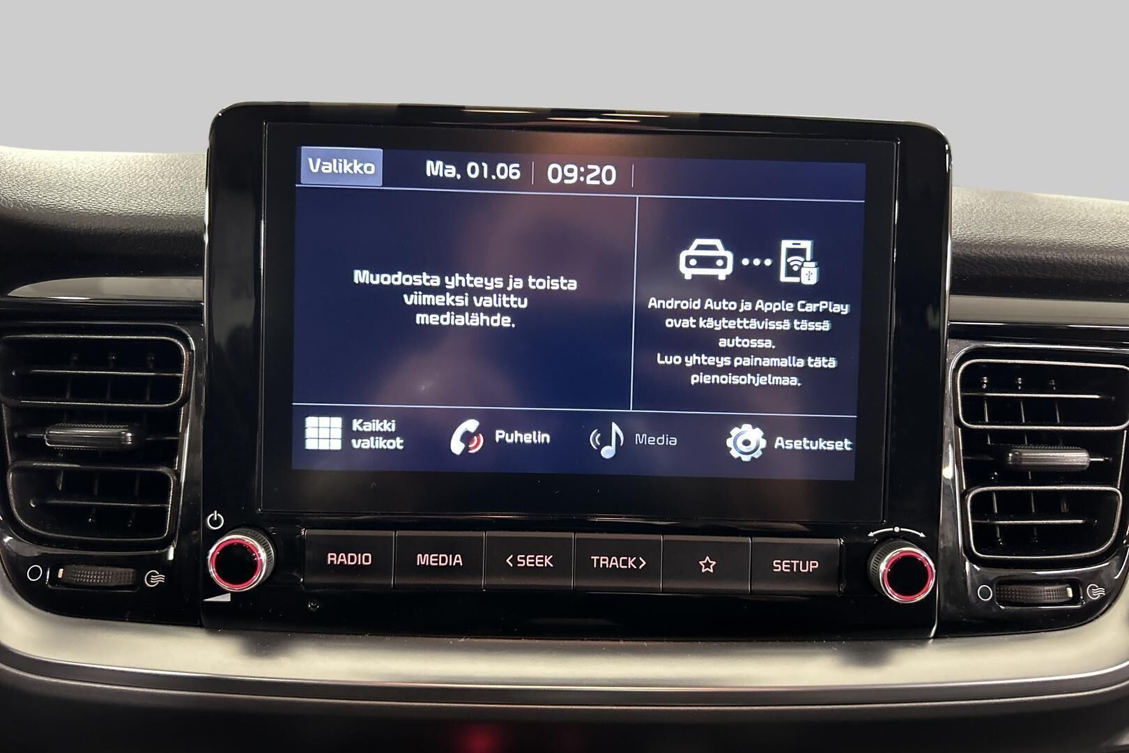 Kia Stonic iso kuva 16