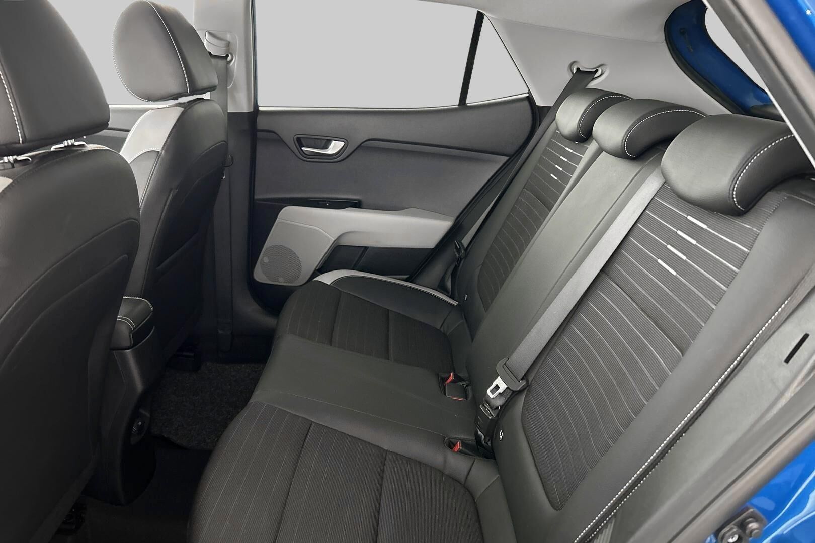 Kia Stonic iso kuva 8