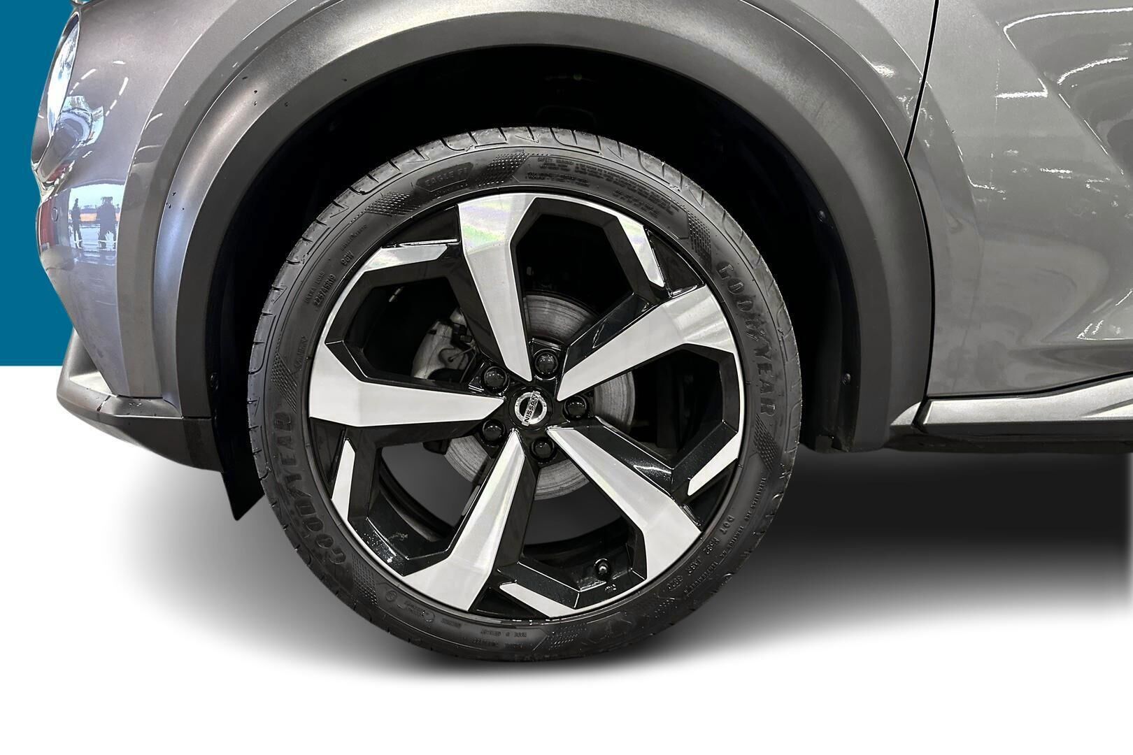 Nissan Juke iso kuva 32