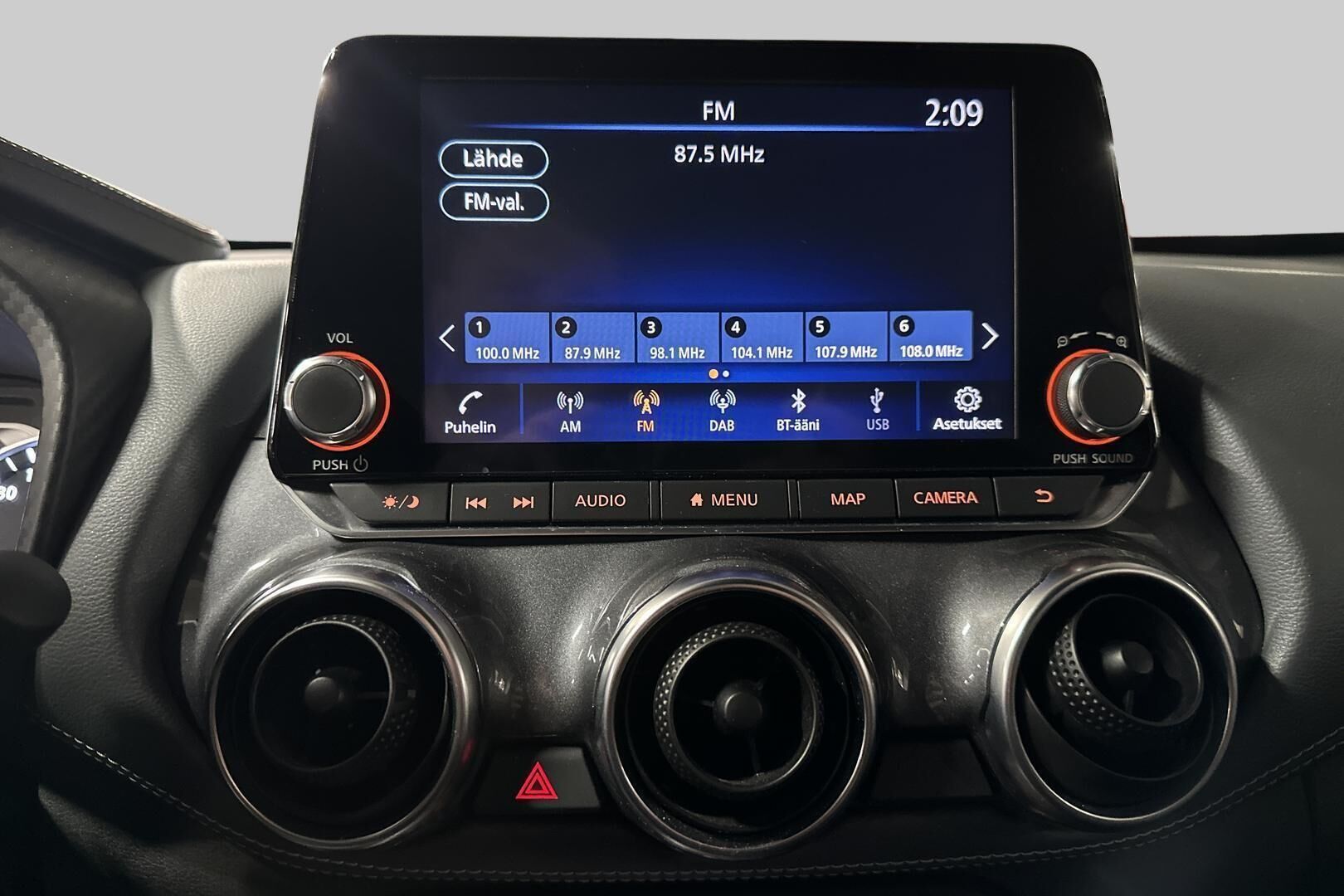 Nissan Juke iso kuva 33