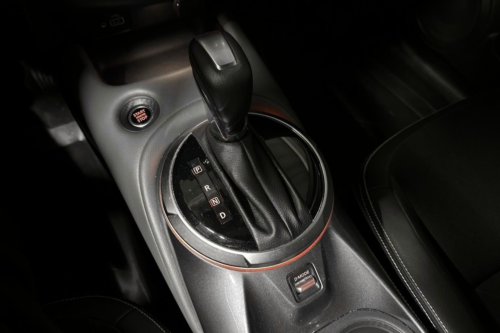 Nissan Juke iso kuva 18