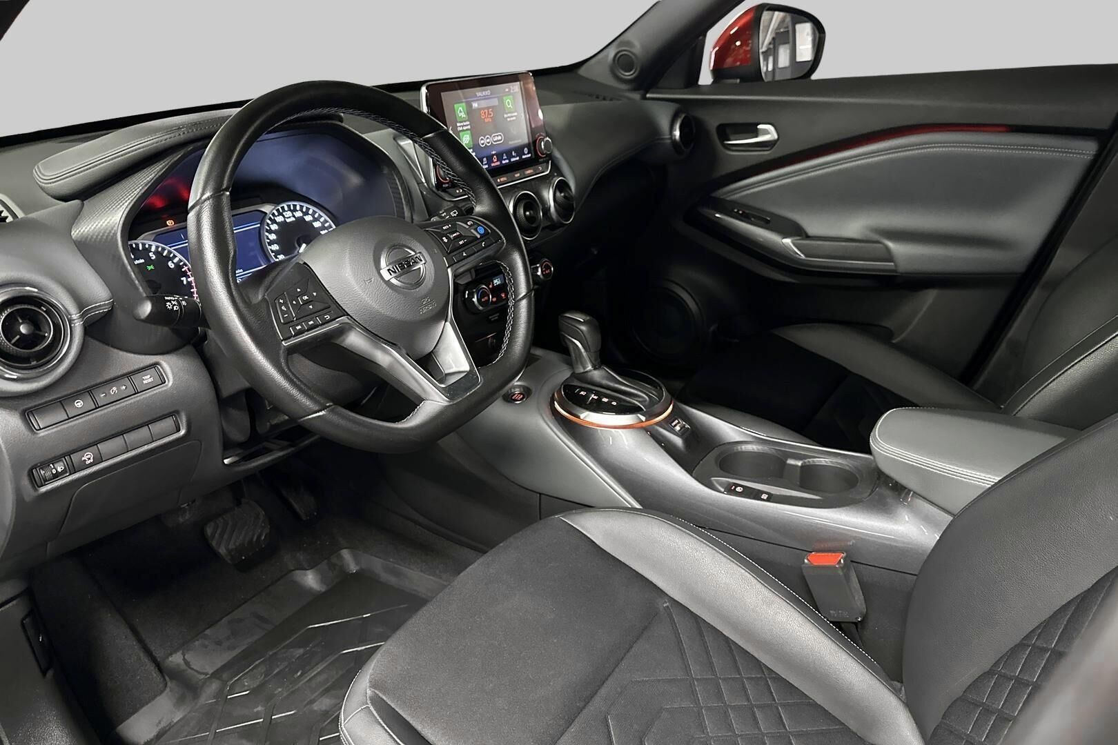 Nissan Juke iso kuva 8