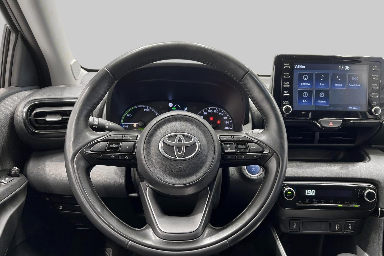 Toyota Yaris iso kuva 28
