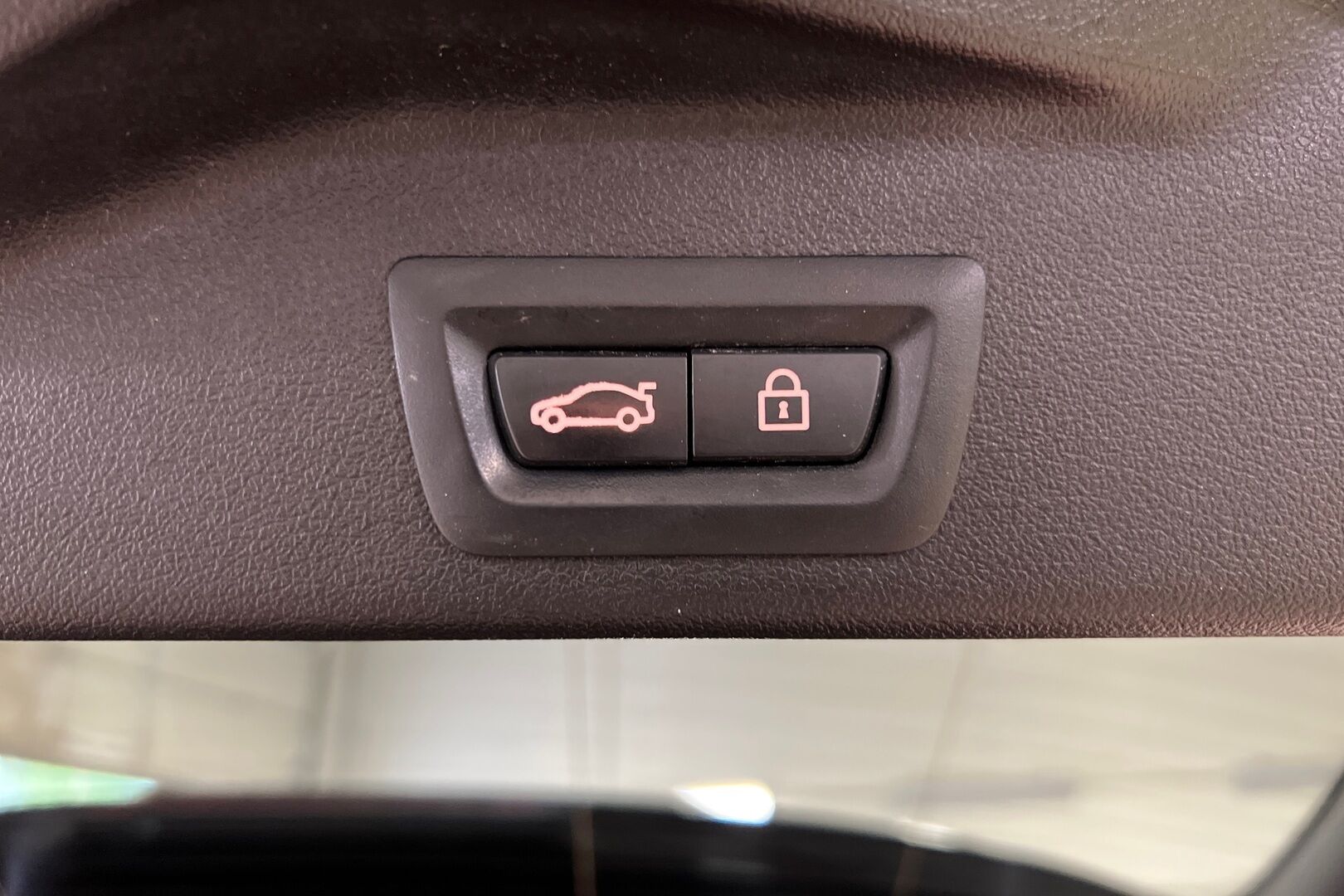 BMW X5 iso kuva 11