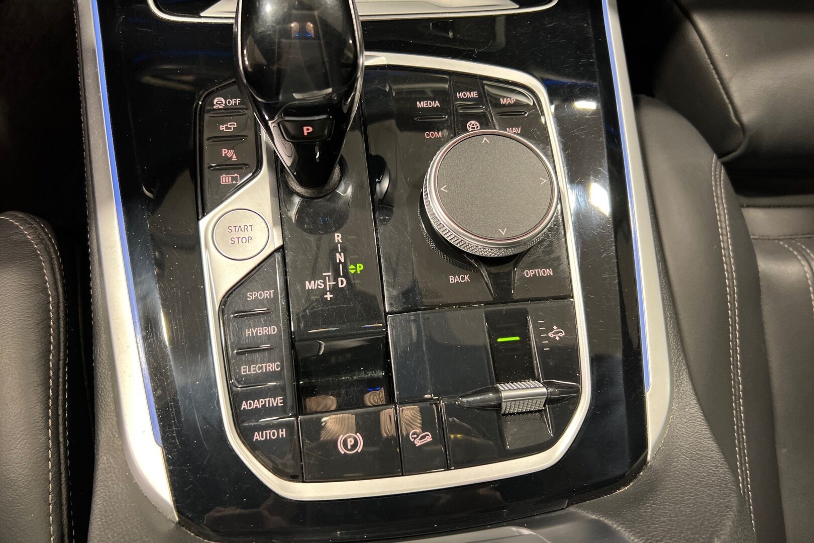 BMW X5 iso kuva 14