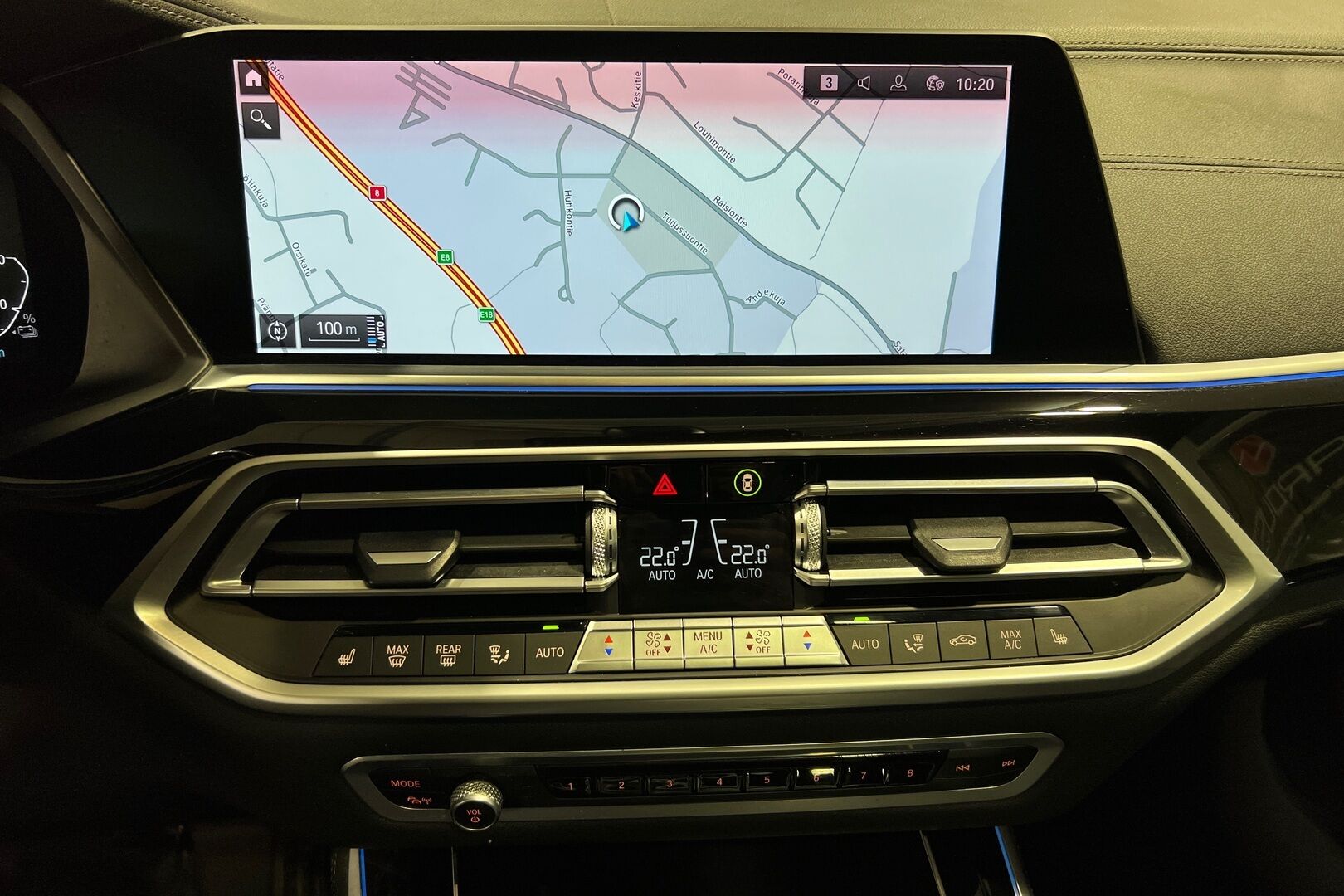 BMW X5 iso kuva 17