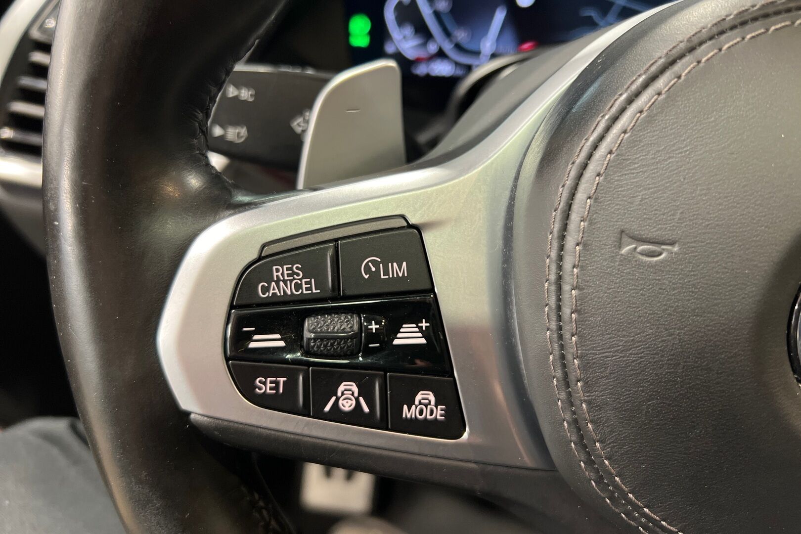 BMW X5 iso kuva 20