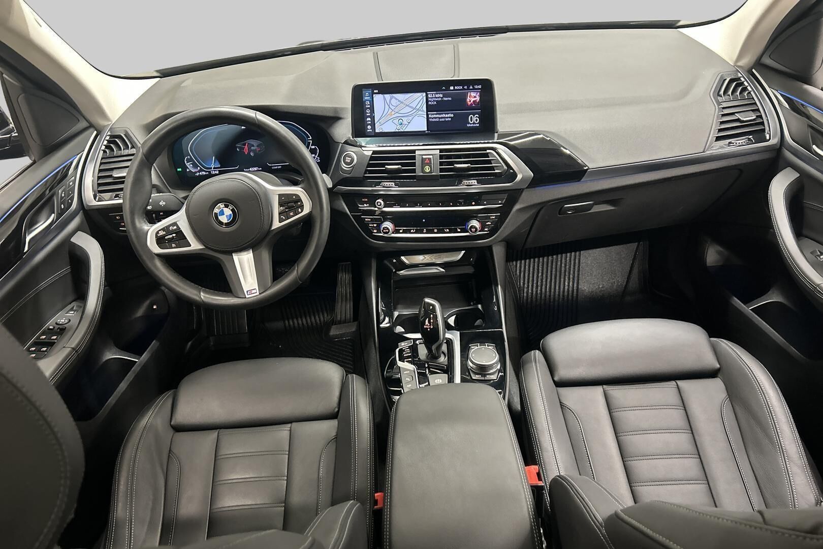 BMW X3 iso kuva 10