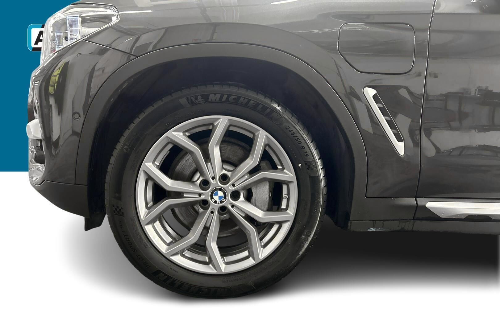 BMW X3 iso kuva 12