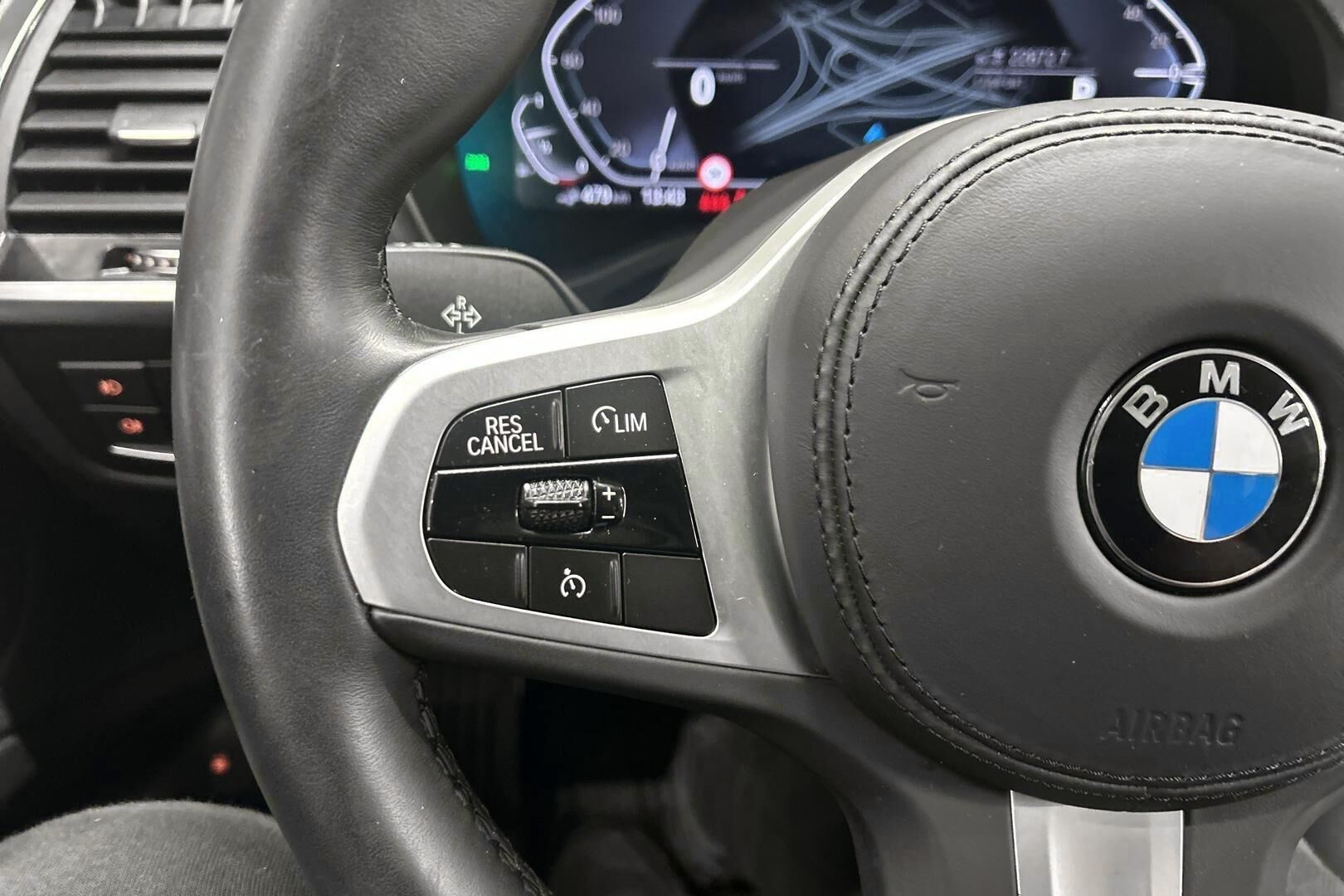 BMW X3 iso kuva 14