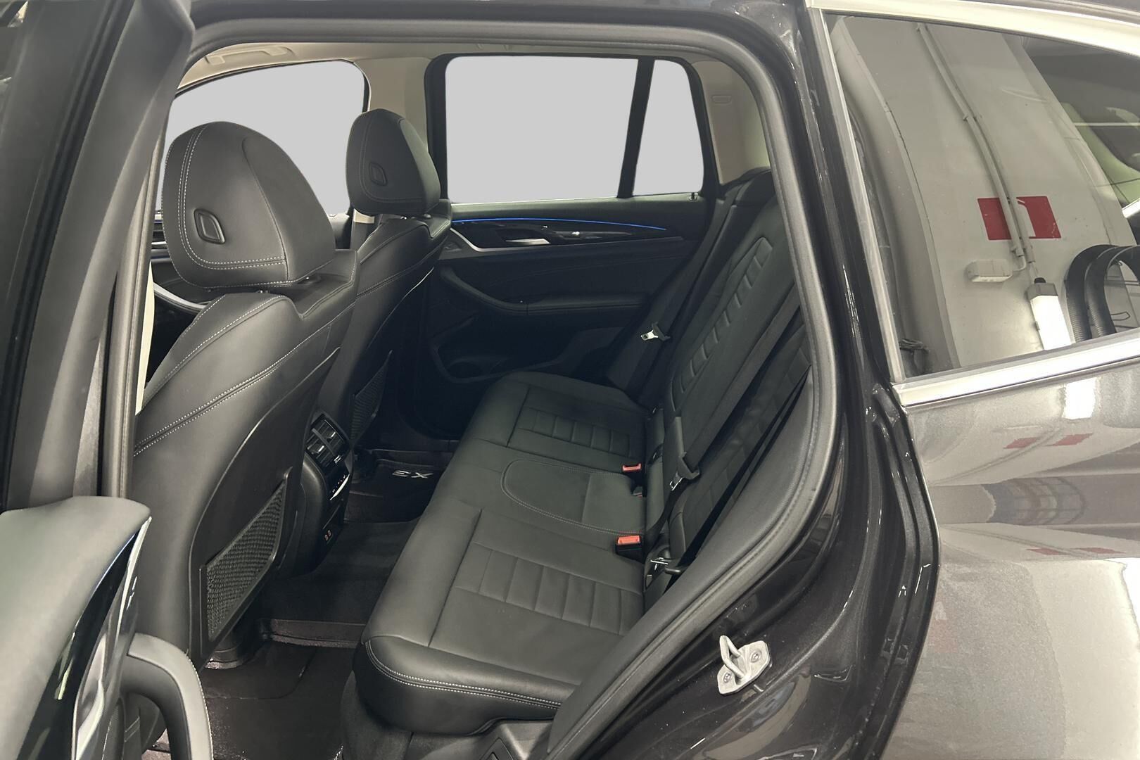 BMW X3 iso kuva 9