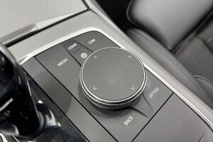 BMW 3-SARJA esikatselu 22