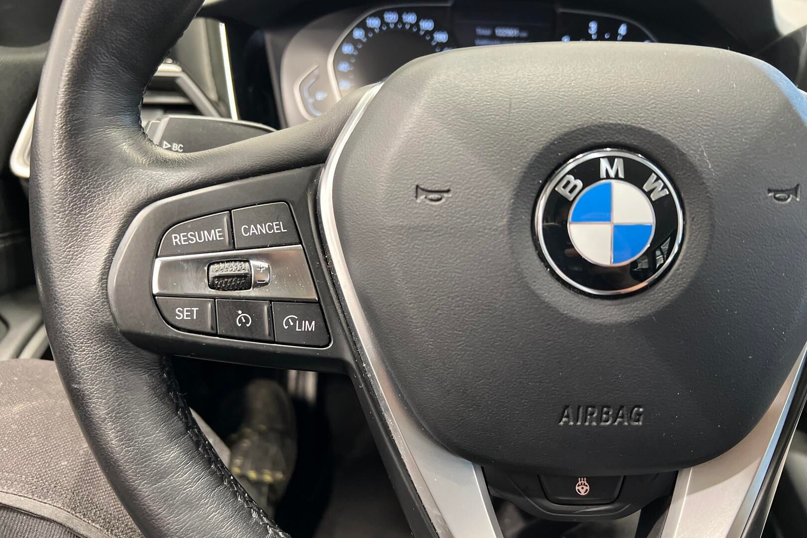 BMW 3-SARJA iso kuva 24