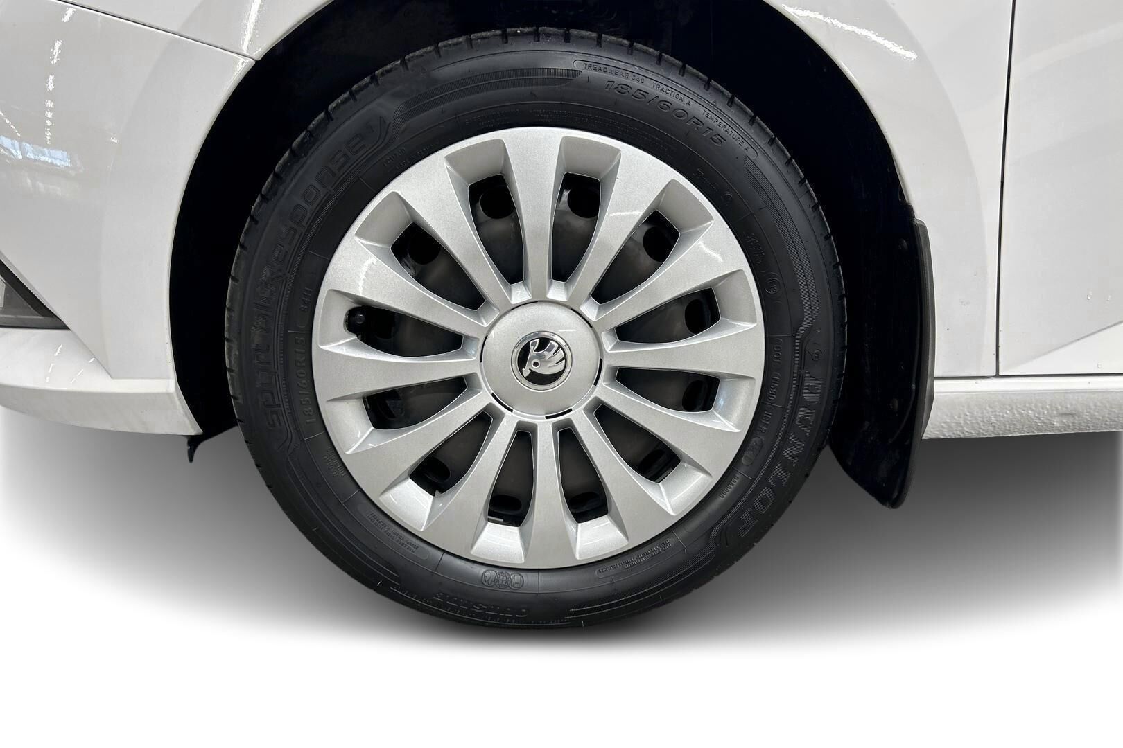 Skoda Fabia iso kuva 11