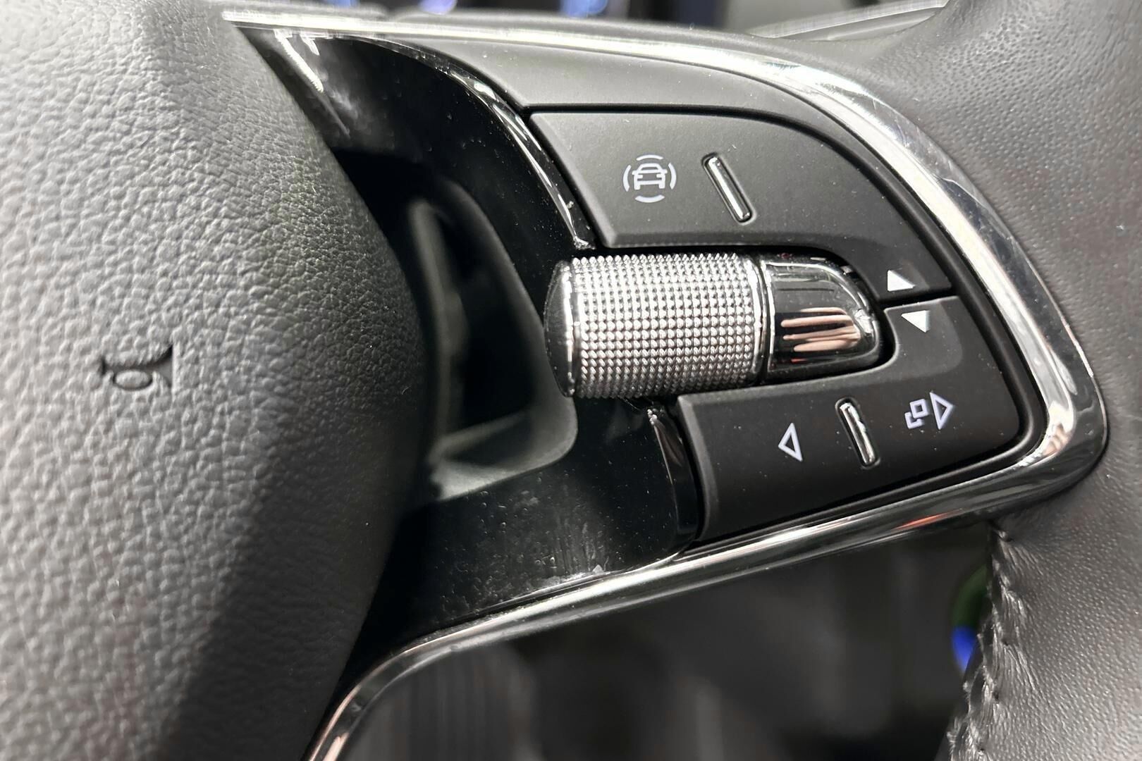 Skoda Fabia iso kuva 15