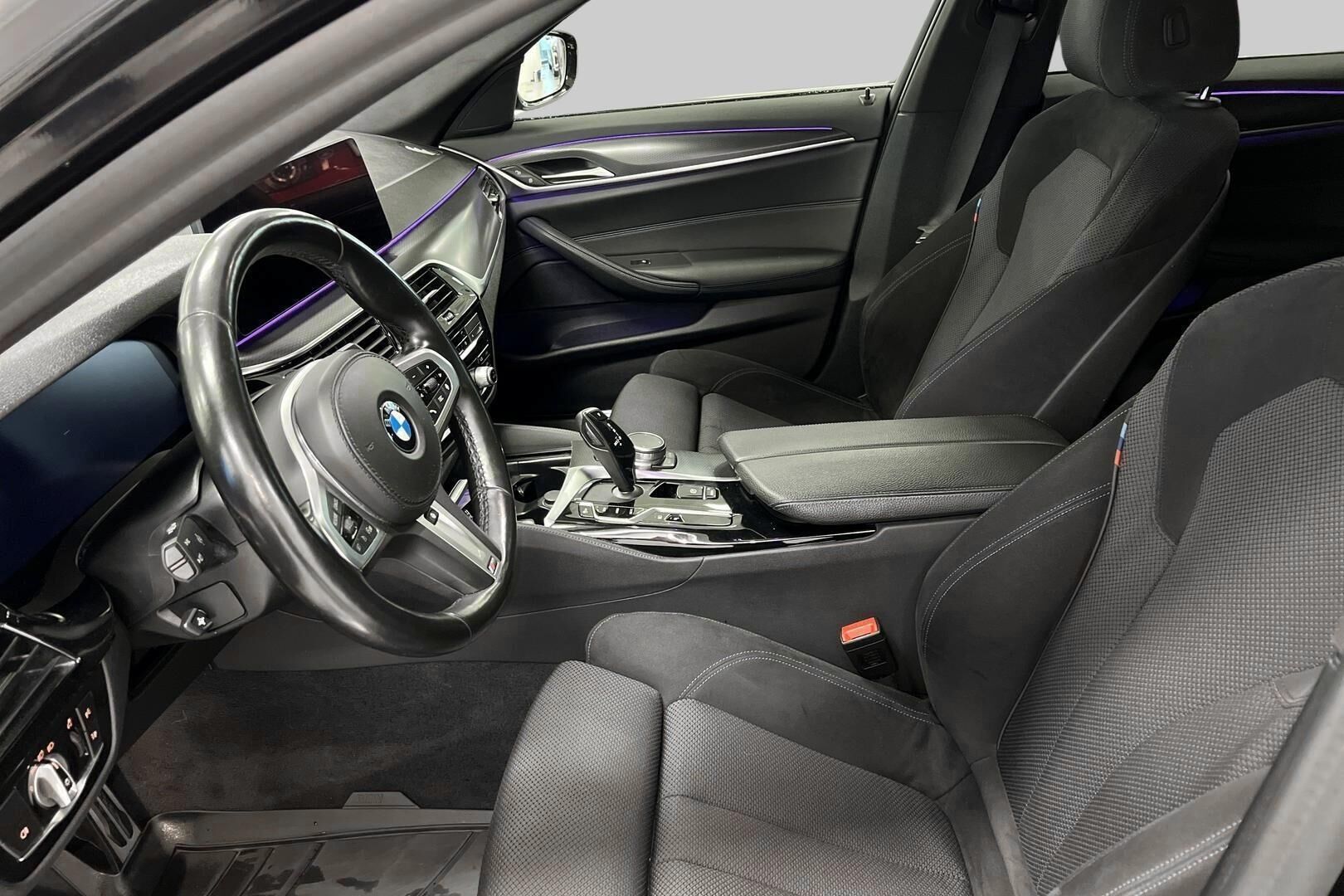 BMW 5-sarja iso kuva 9