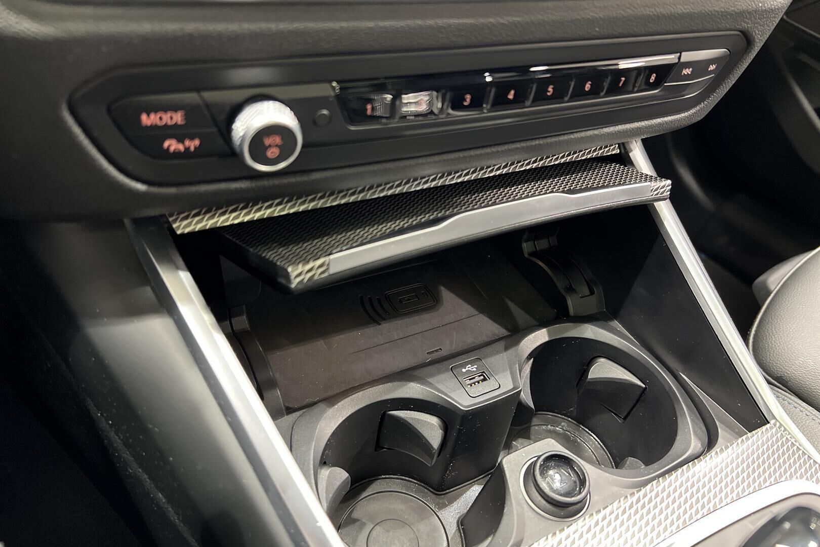 BMW 3-SARJA iso kuva 35