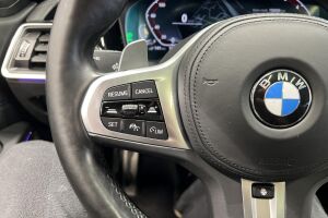 BMW 3-SARJA esikatselu 16