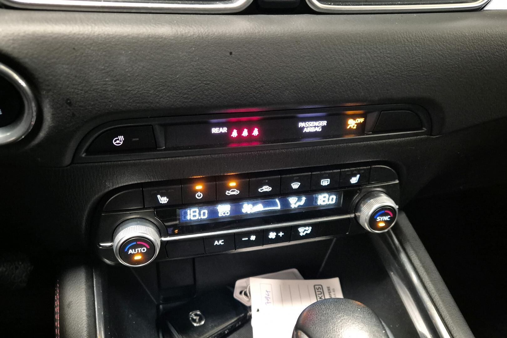 Mazda CX-5 iso kuva 16