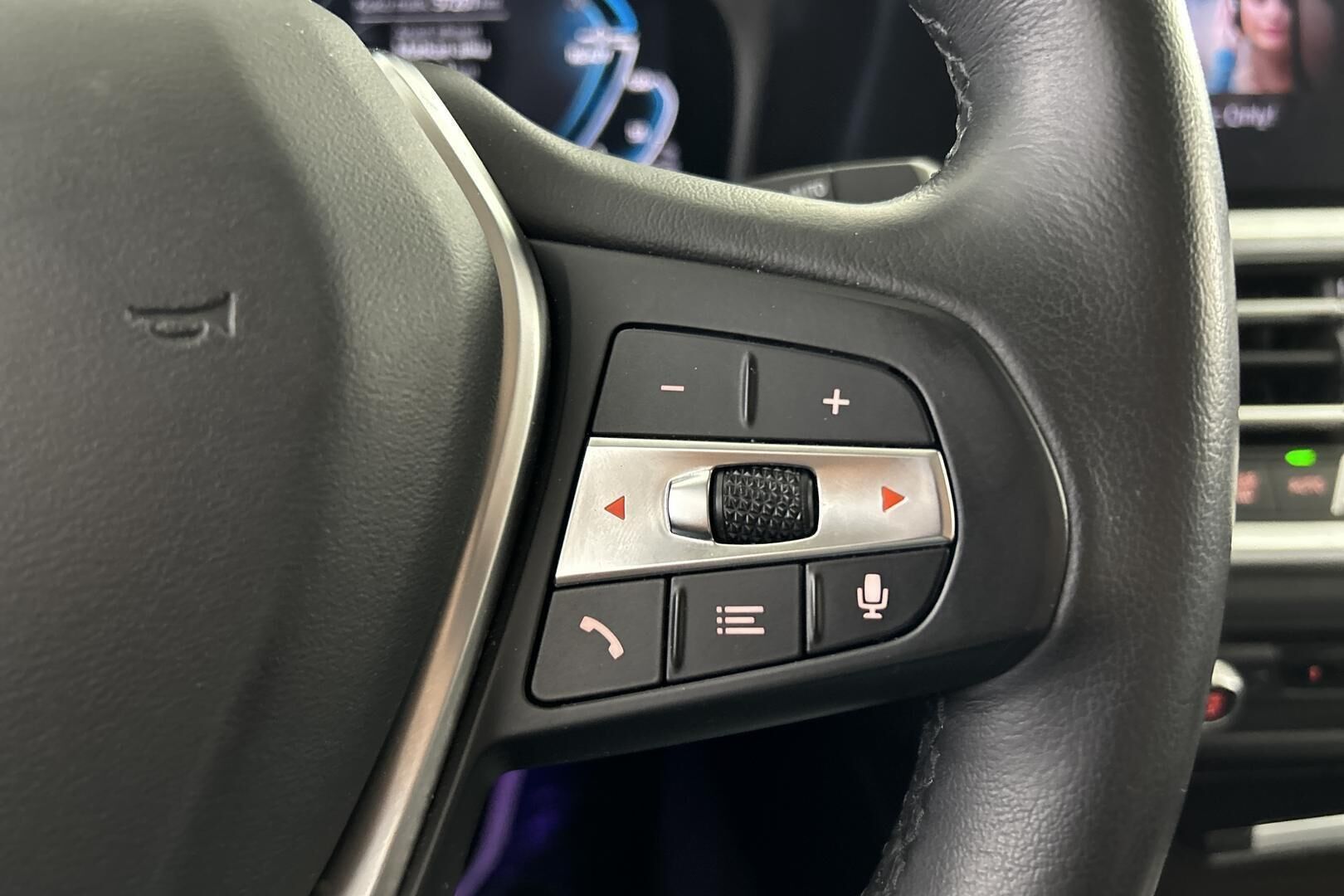 BMW 3-SARJA iso kuva 16