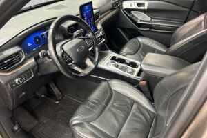 Ford Explorer esikatselu 8