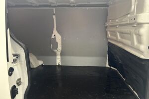 NISSAN NV300 esikatselu 10