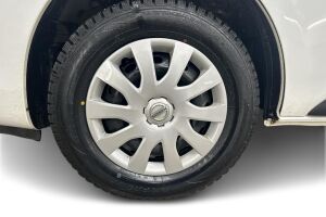 NISSAN NV300 esikatselu 13