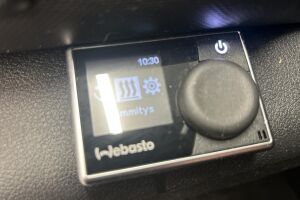 NISSAN NV300 esikatselu 15