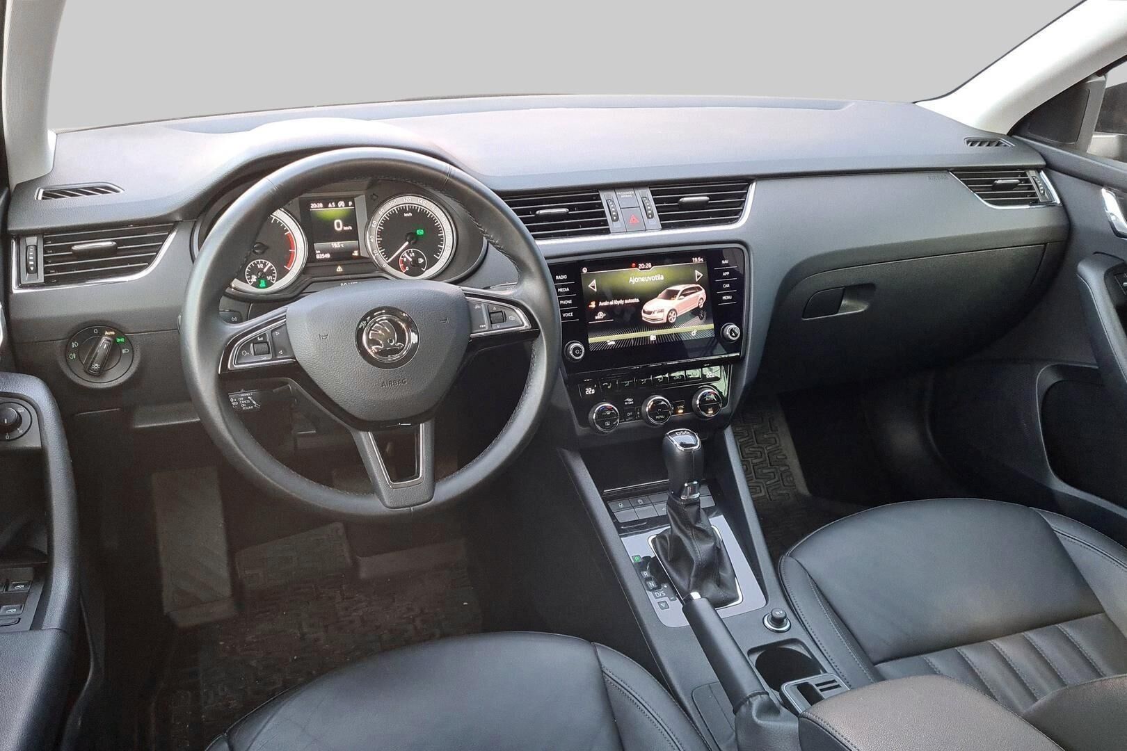 Skoda Octavia iso kuva 1