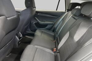 Skoda Octavia esikatselu 10