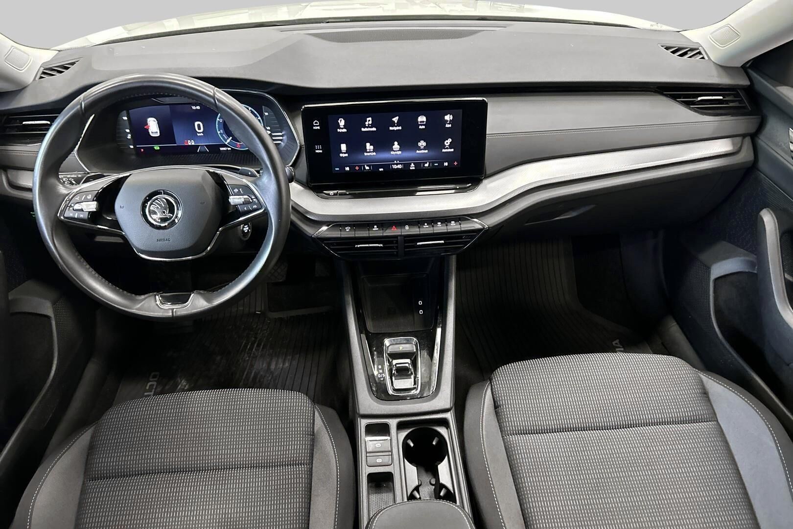 Skoda Octavia iso kuva 11