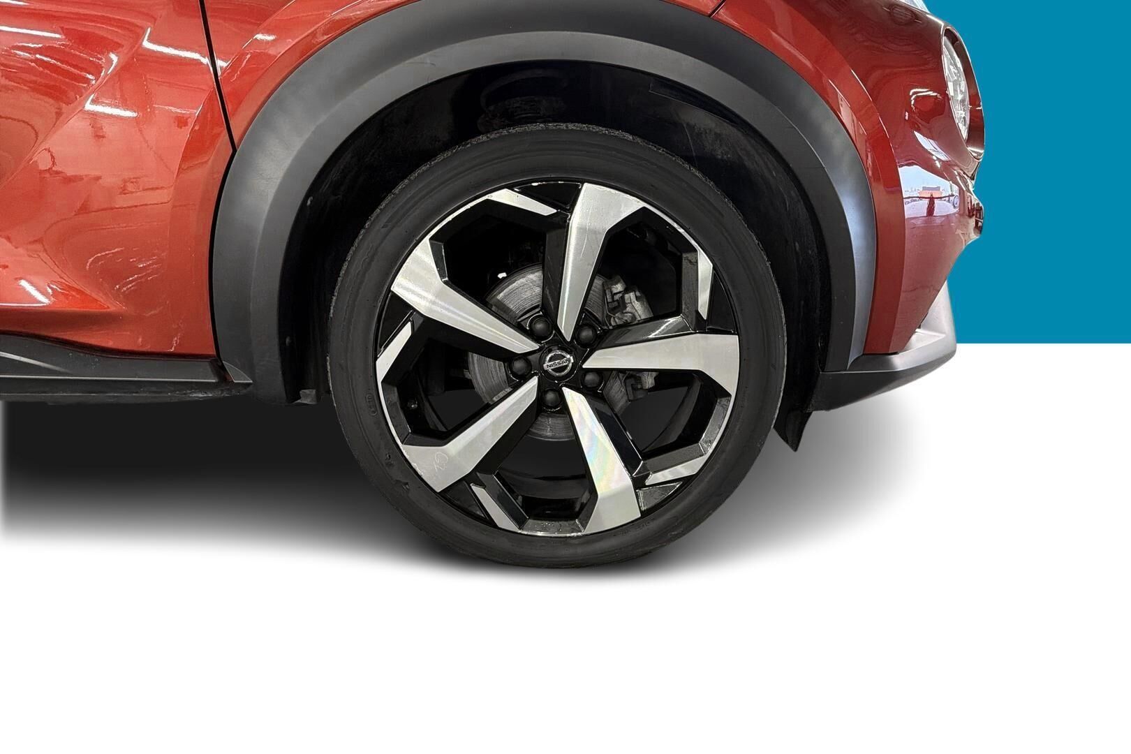 Nissan Juke iso kuva 11