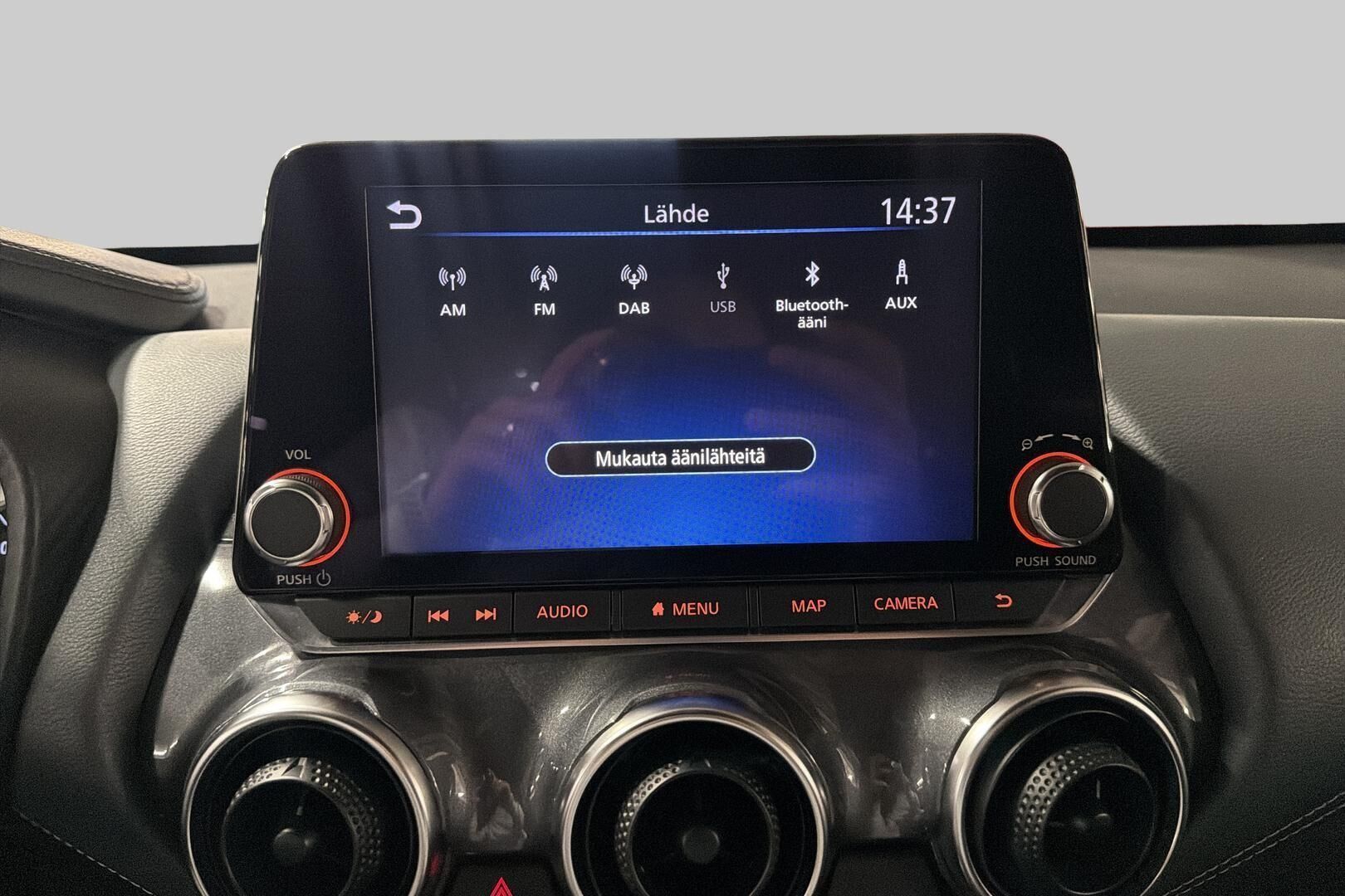 Nissan Juke iso kuva 23