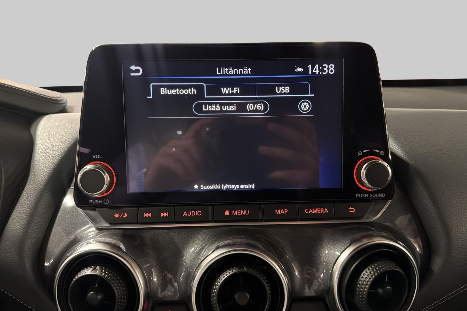 Nissan Juke iso kuva 25