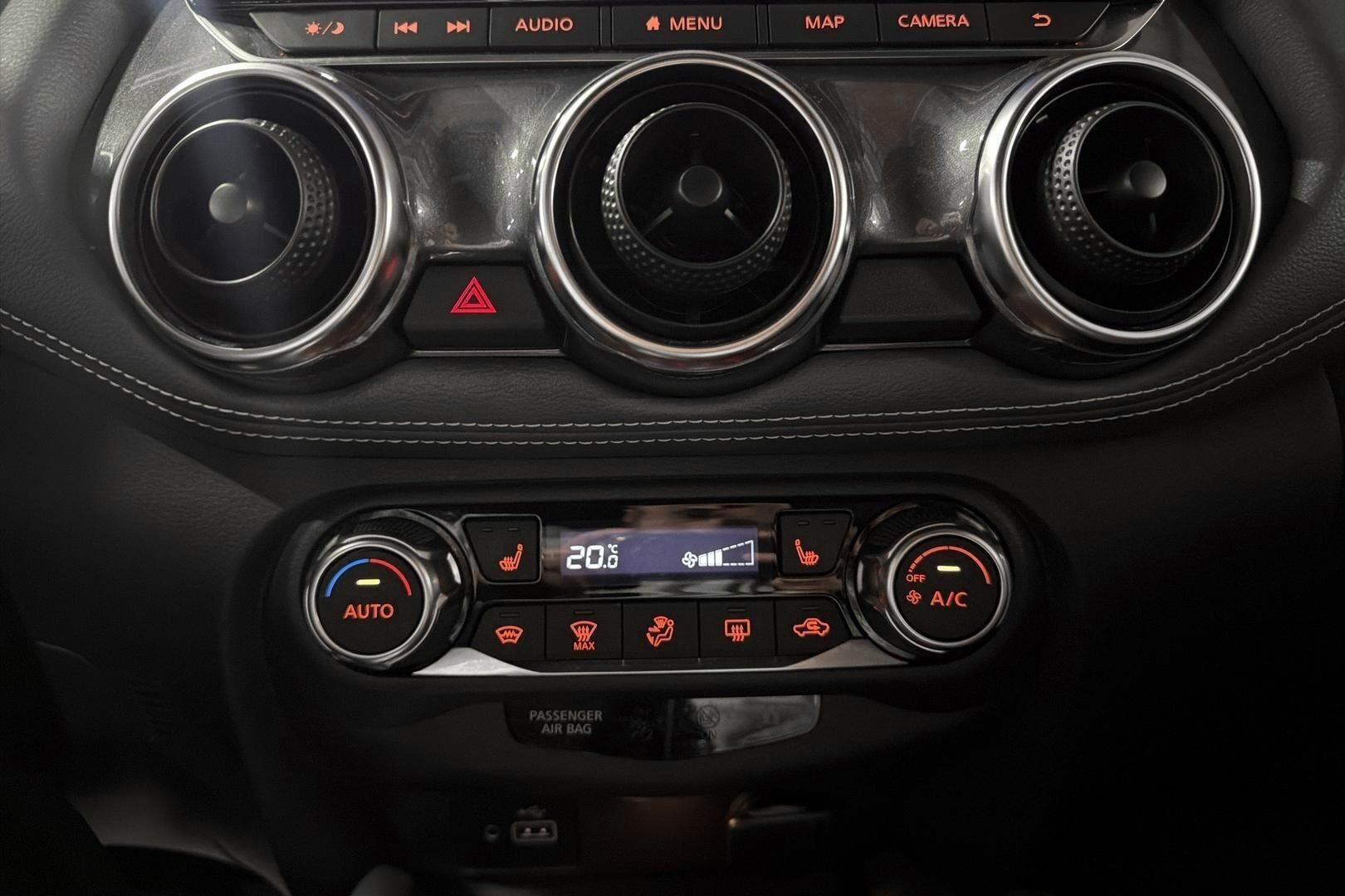 Nissan Juke iso kuva 27