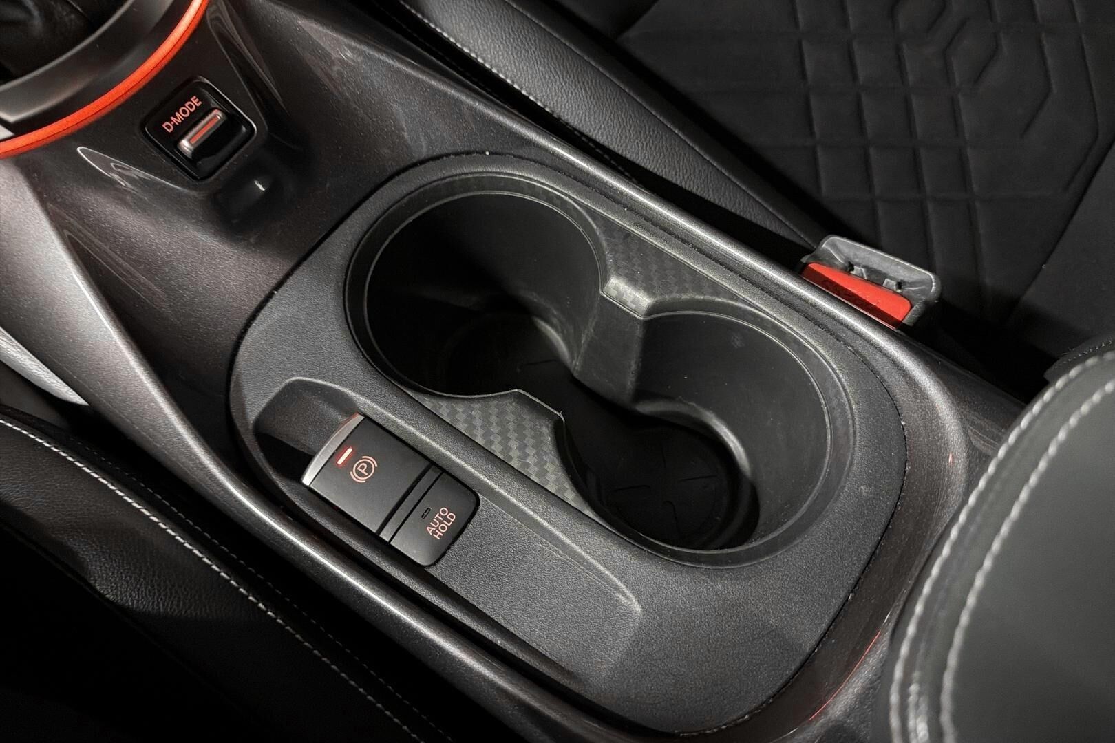 Nissan Juke iso kuva 29