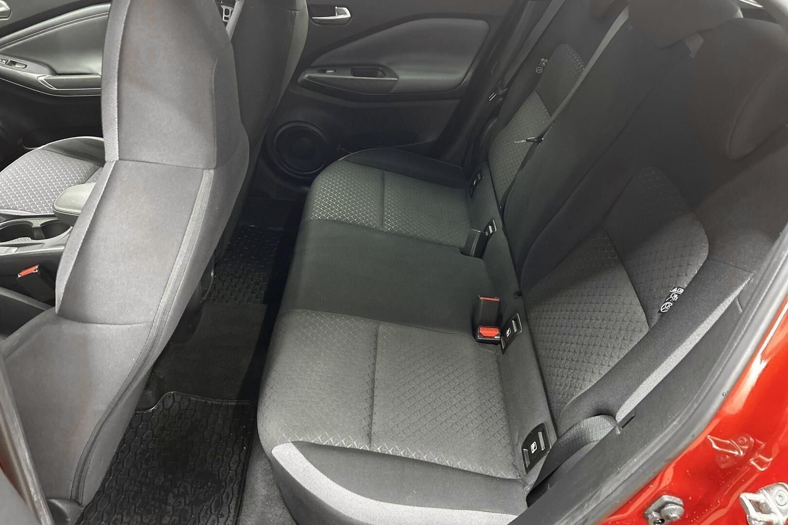 Nissan Juke iso kuva 10