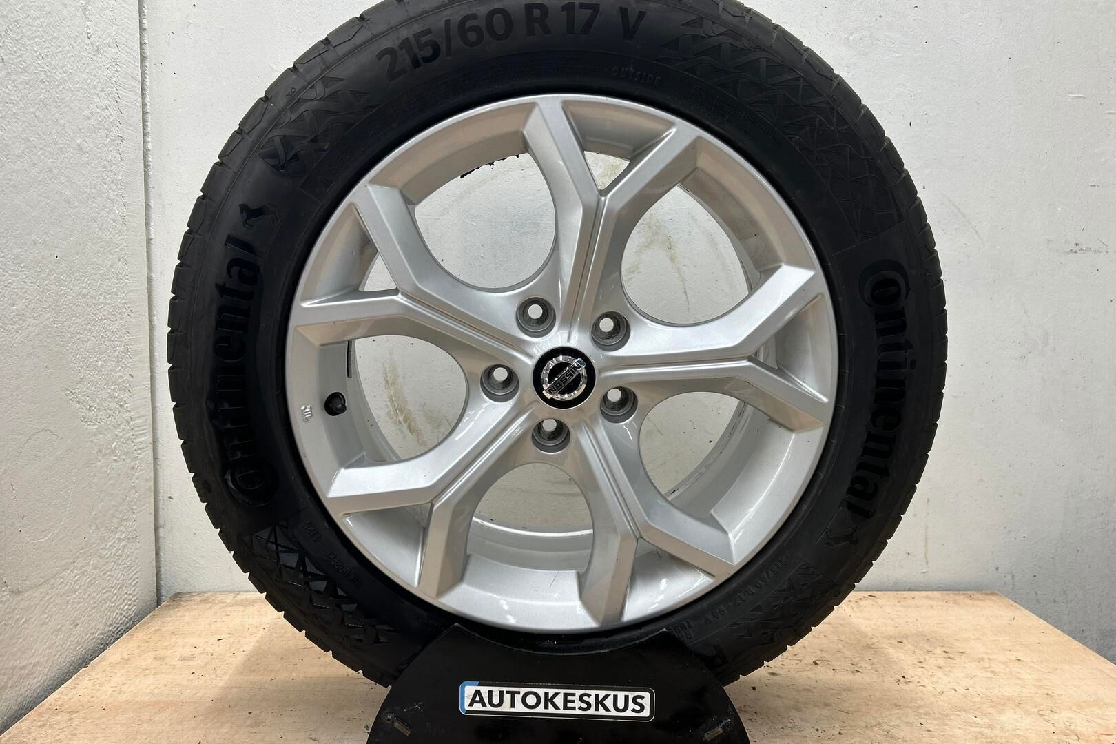 Nissan Juke iso kuva 13