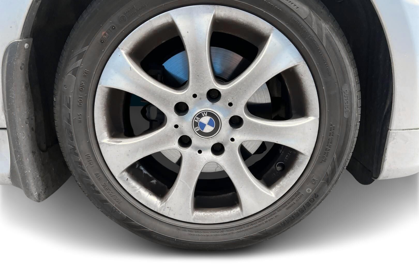 BMW 3-sarja iso kuva 12