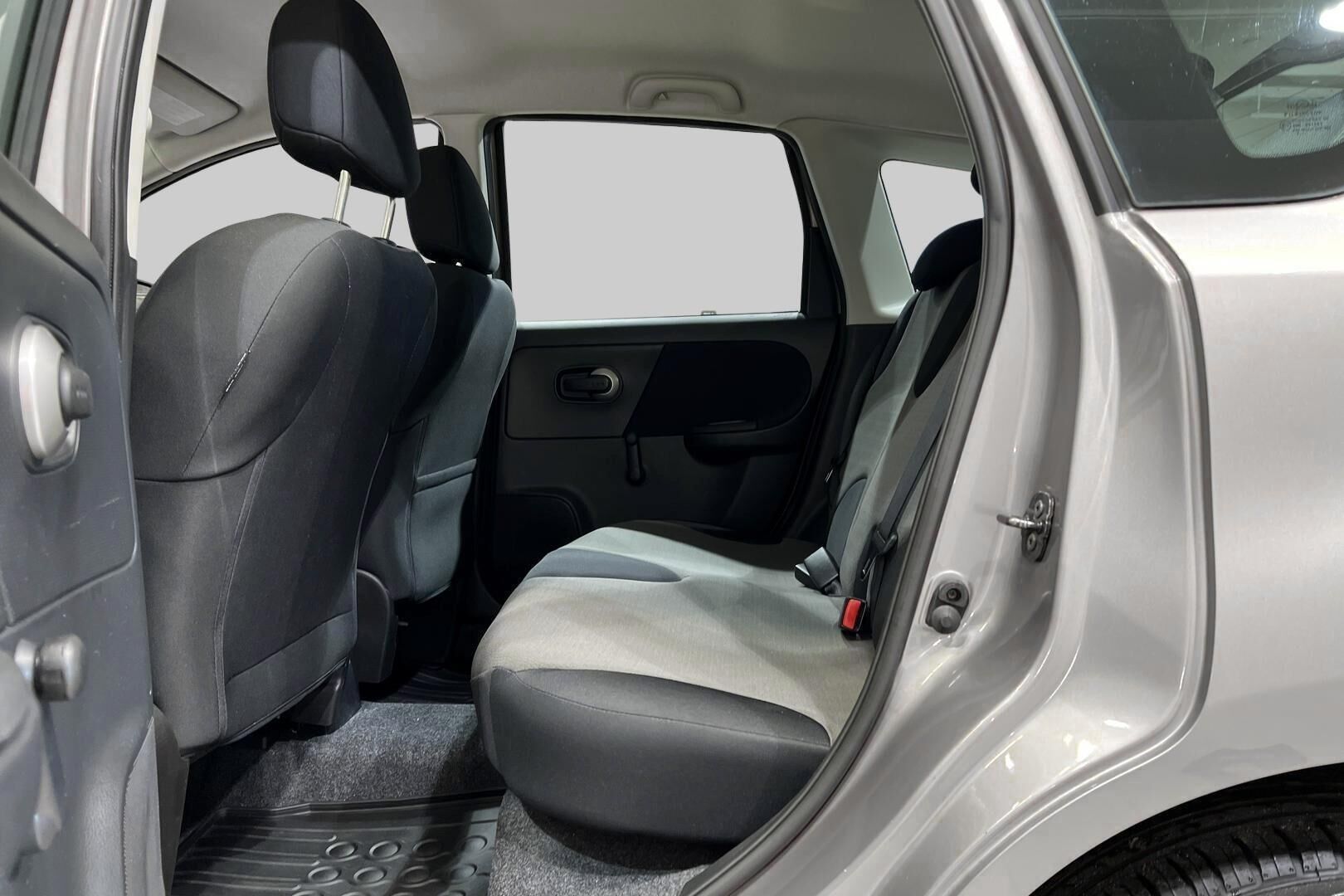 Nissan Note iso kuva 10