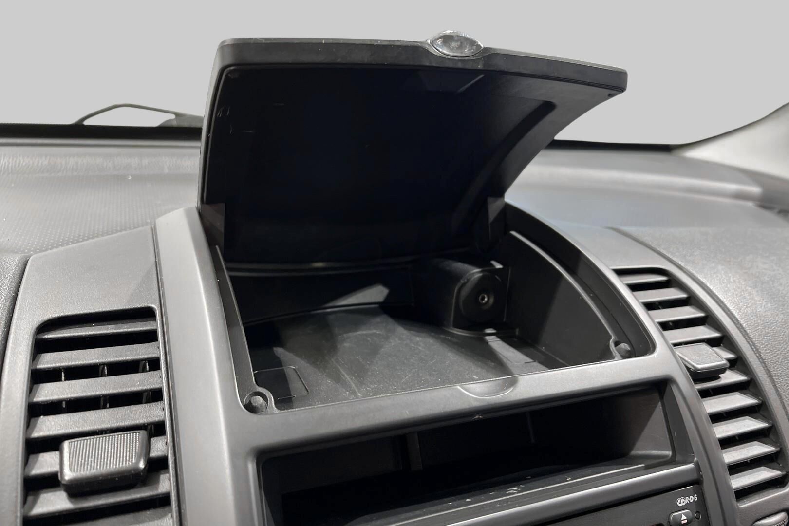 Nissan Note iso kuva 15