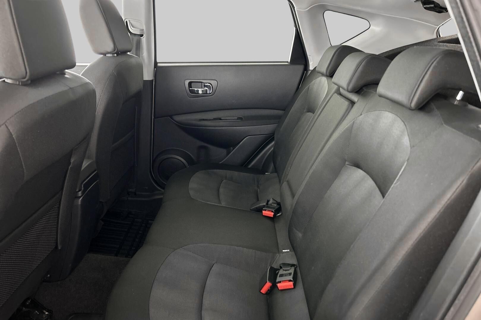 Nissan Qashqai iso kuva 10